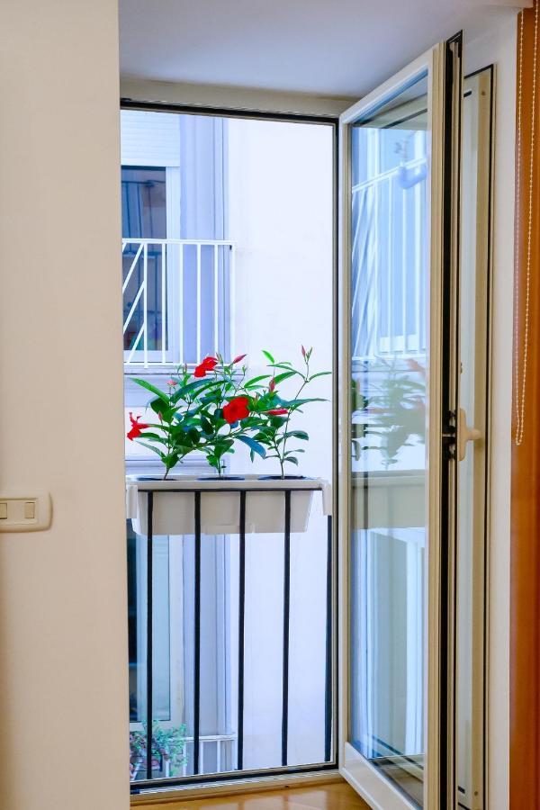 Nipare Suite - Dimore Partenopee Naples Exterior photo